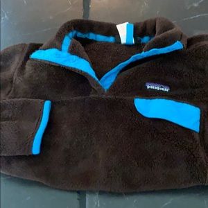 brown and aqua Patagonia Retool Snap T Fleece